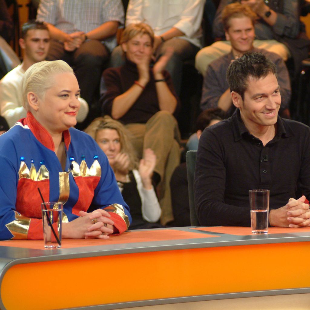 Hella von Sinnen und Dieter Nuhr in der Quizsendung "Genial daneben", 2003