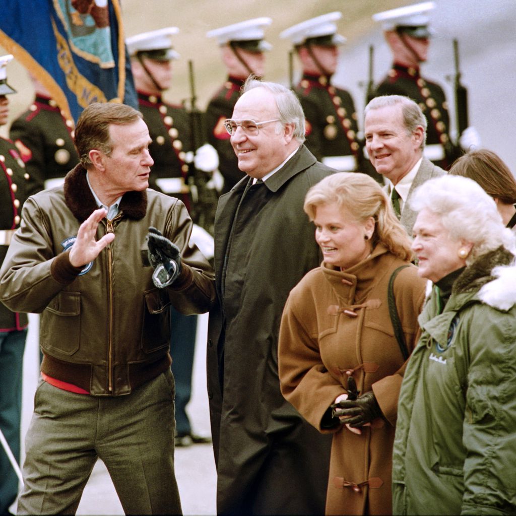 George Bush, Sr., Helmut und Hannelore Kohl, Barbara Bush