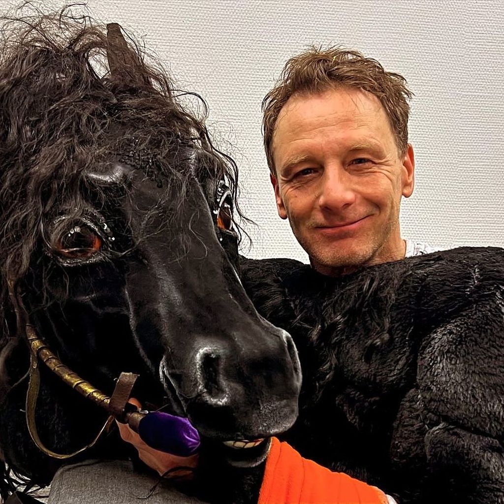 Hendrik Duryn als "Masked Singer"-Mustang
