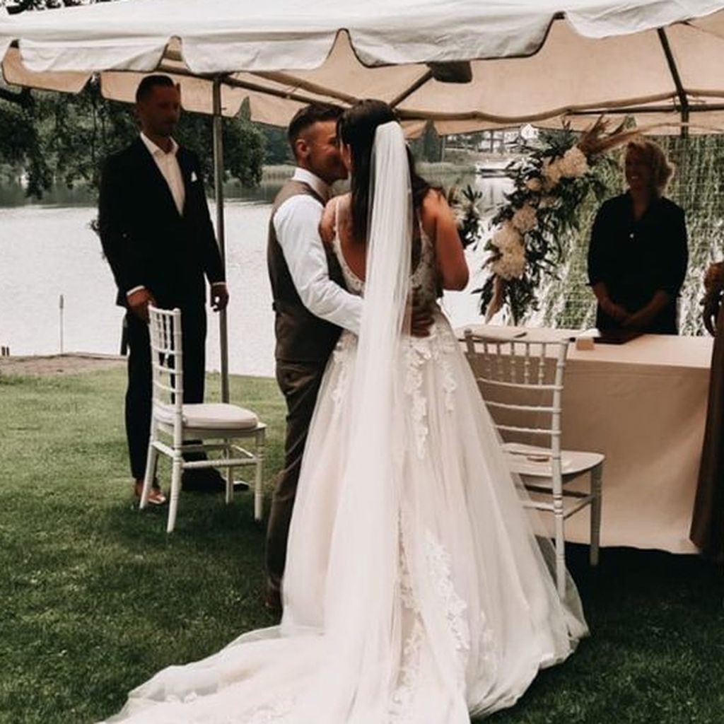 Henning und Denise Merten bei ihrer Hochzeit