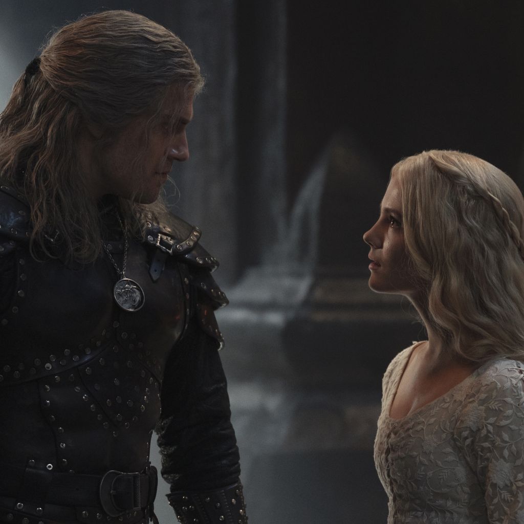 Henry Cavill und Freya Allan in "The Witcher"
