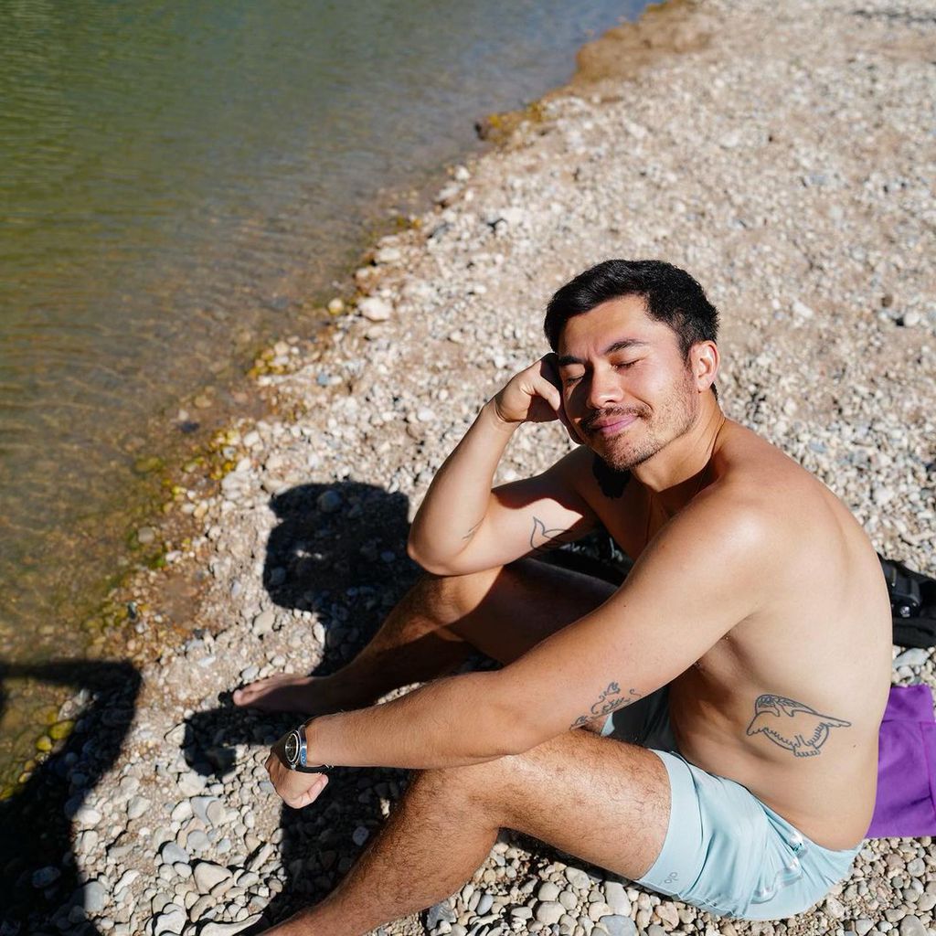 Henry Golding im November 2020