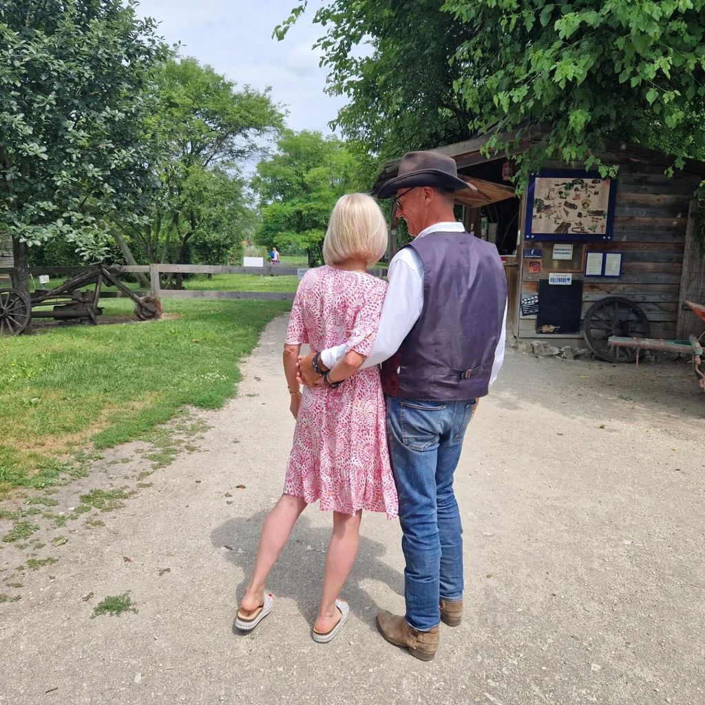 Herbert und seine neue Freundin im Juli 2023