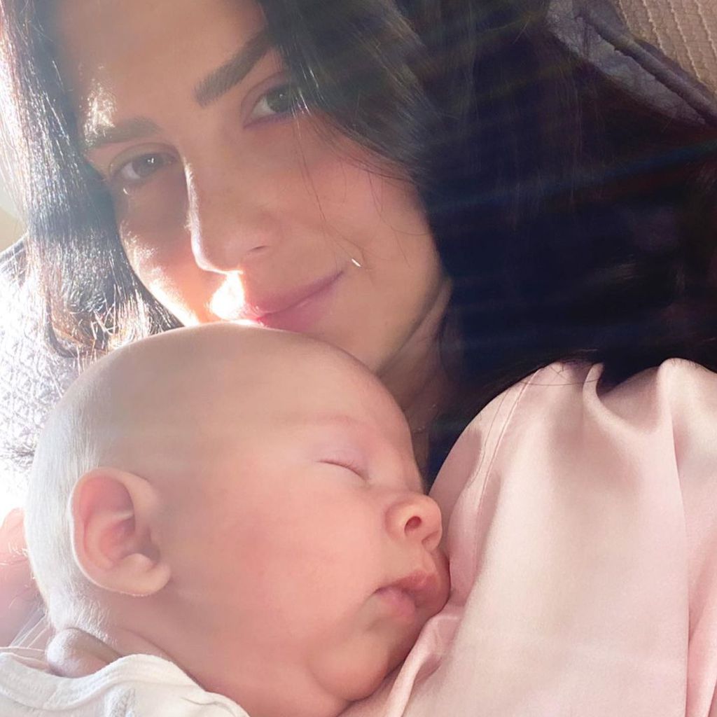 Hilaria Baldwin mit Baby Eduardo