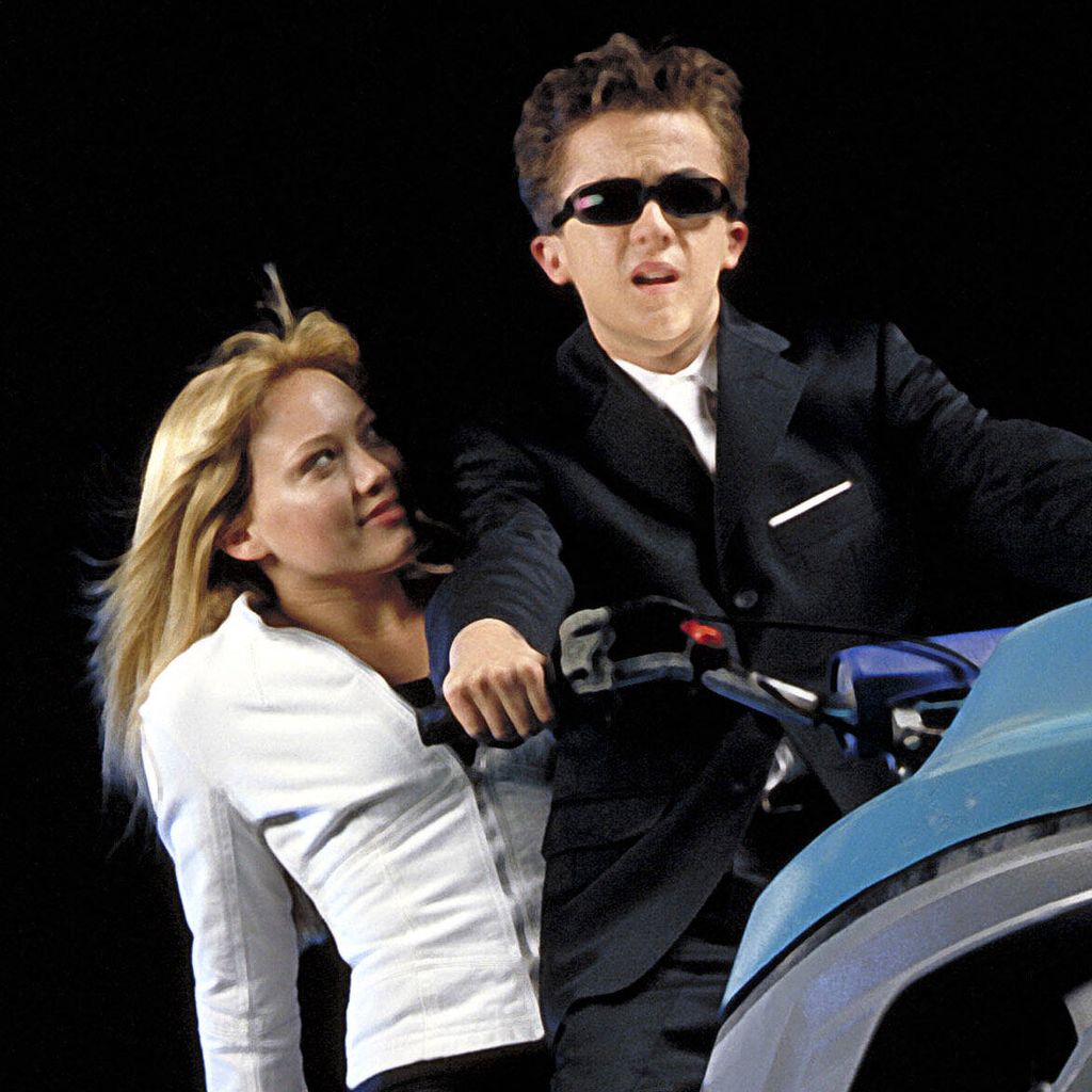 Hilary Duff und Frankie Muniz in einer Szene aus "Agent Cody Banks" (2003)