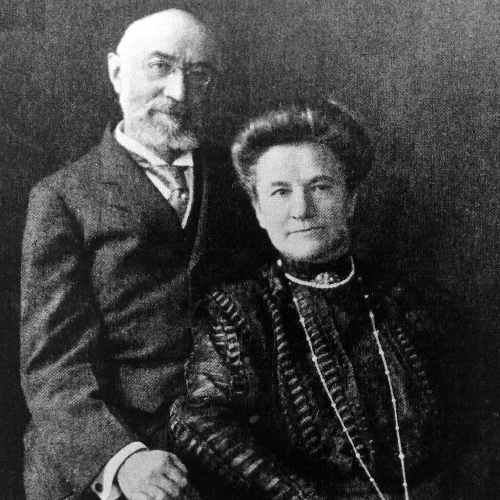 Isidor und Ida Straus, 1910 aufgenommen, das Ehepaar starb 1912 beim Untergang der RMS Titanic