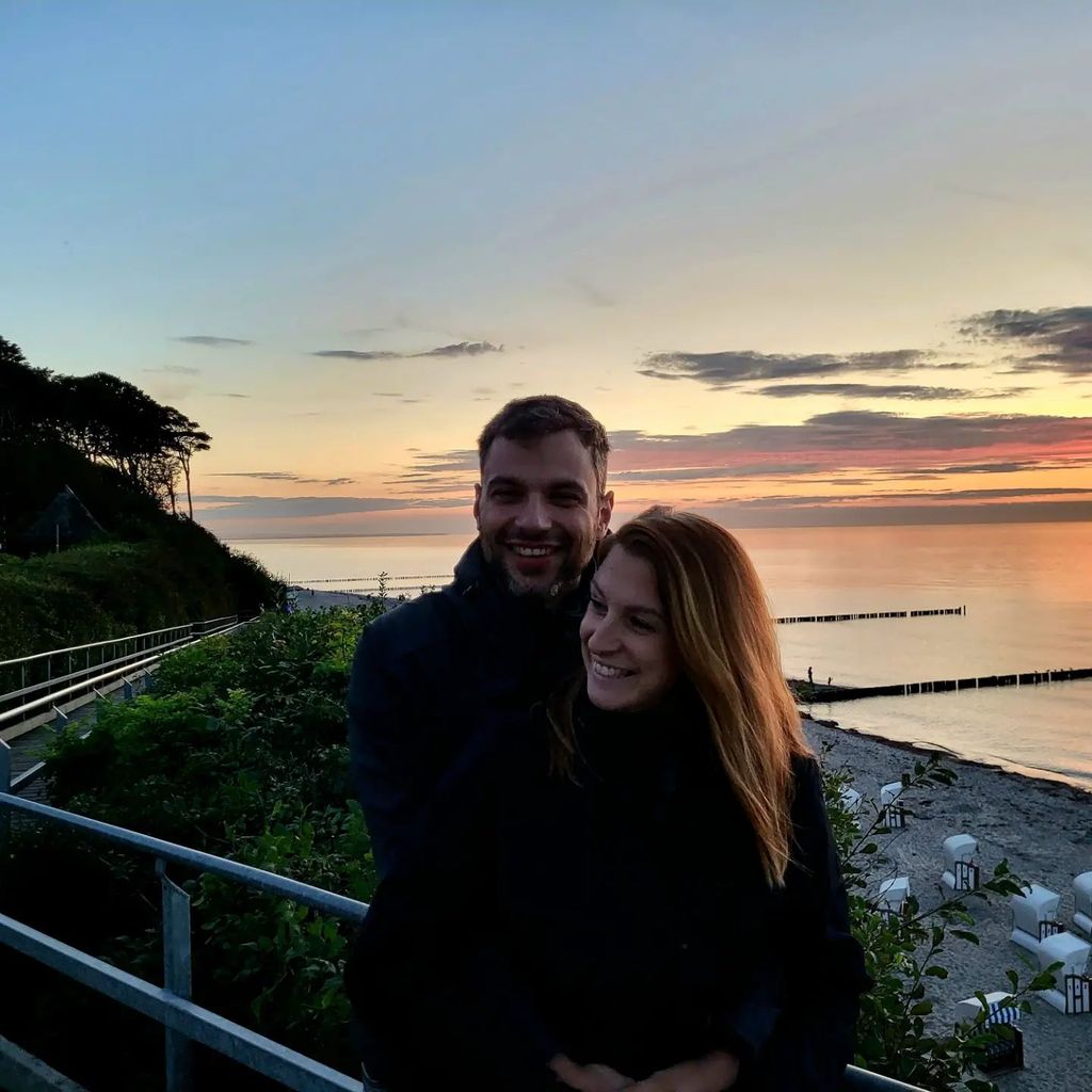 Hochzeit auf den ersten Blick-Robert und seine Freundin, 2023