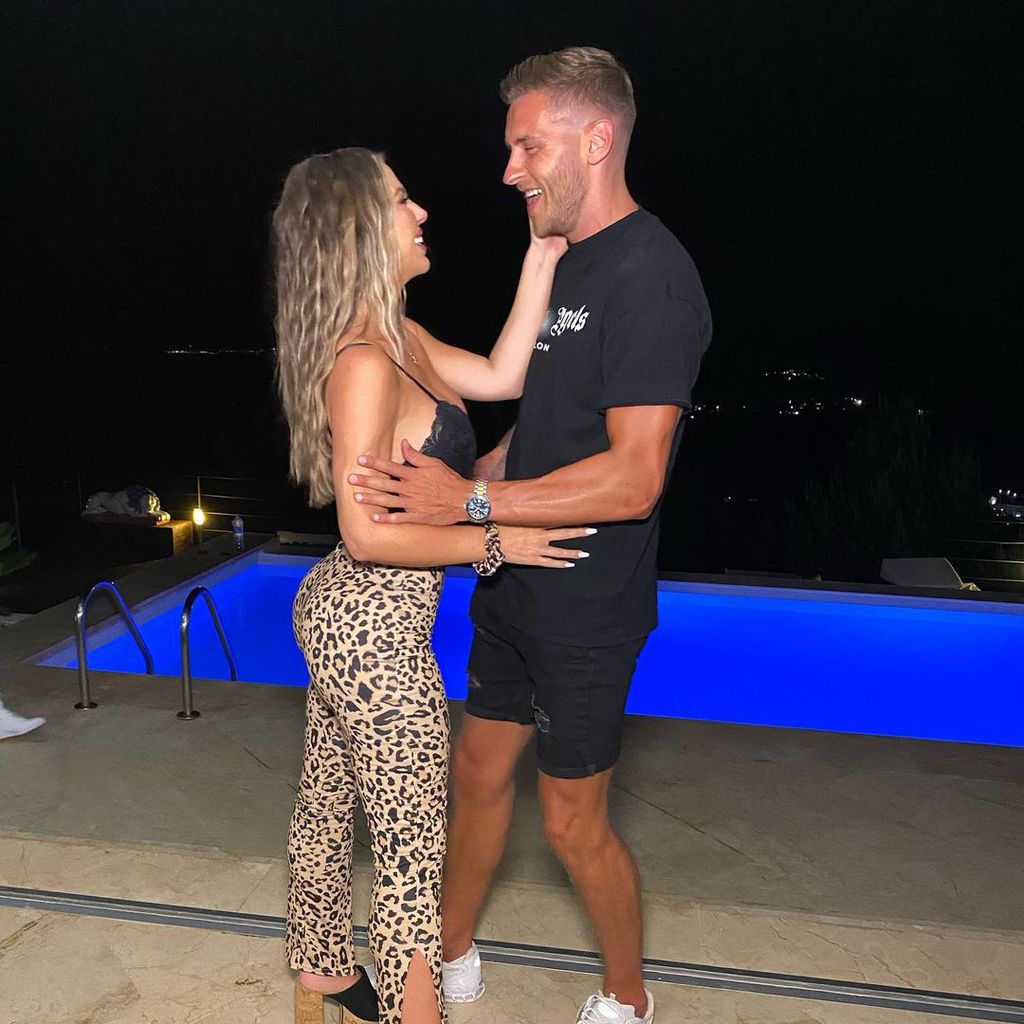 Holly Hagan mit ihrem Verlobten Jacob Blyth