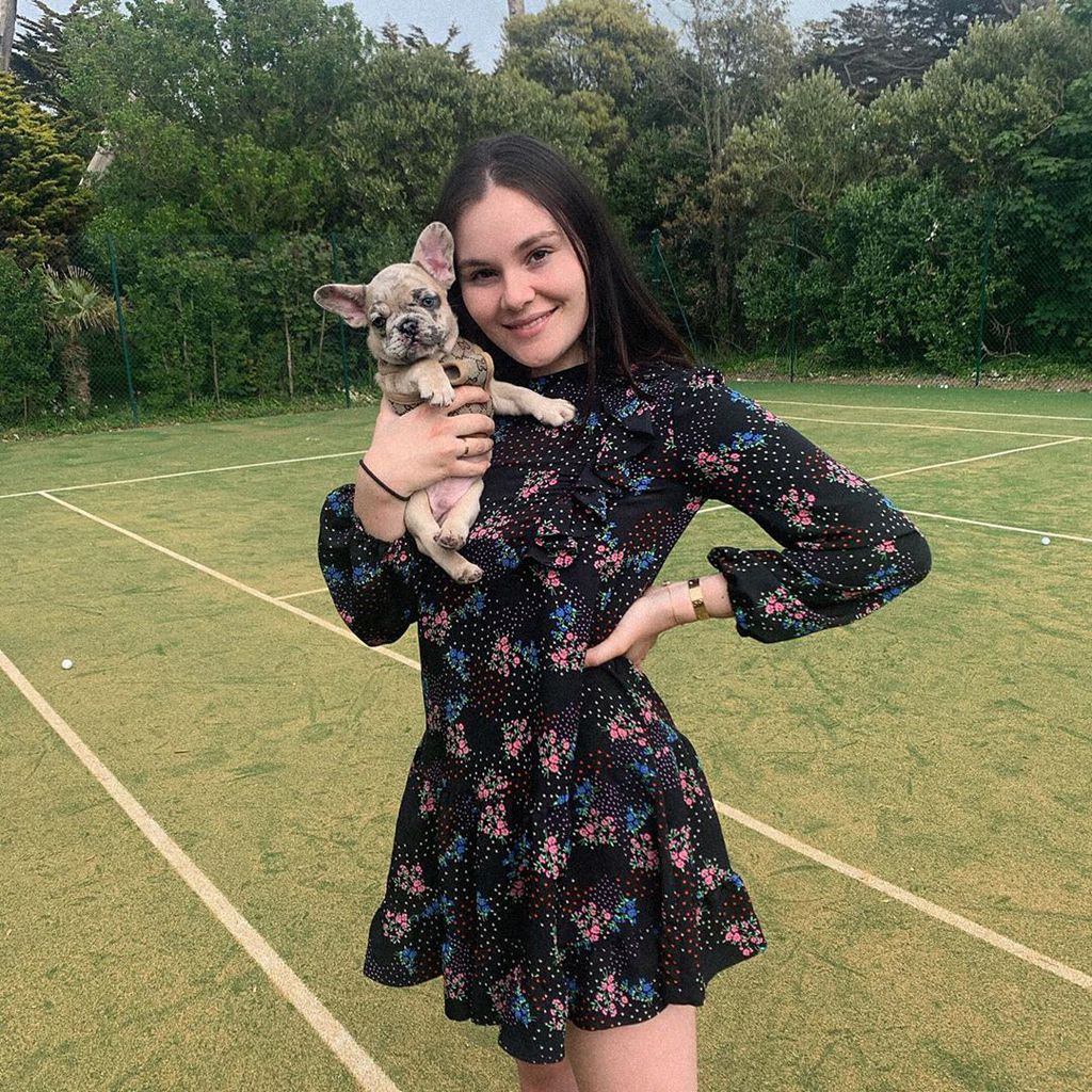 Holly Ramsay mit ihrem Hund Trüffel, Mai 2020