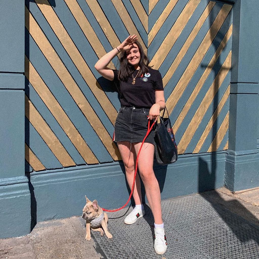 Holly Ramsay mit ihrem Hund Truffle