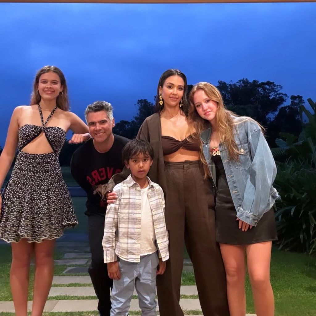 Honor Marie, Cash Warren, Hayes, Jessica Alba und Haven Garner im Urlaub