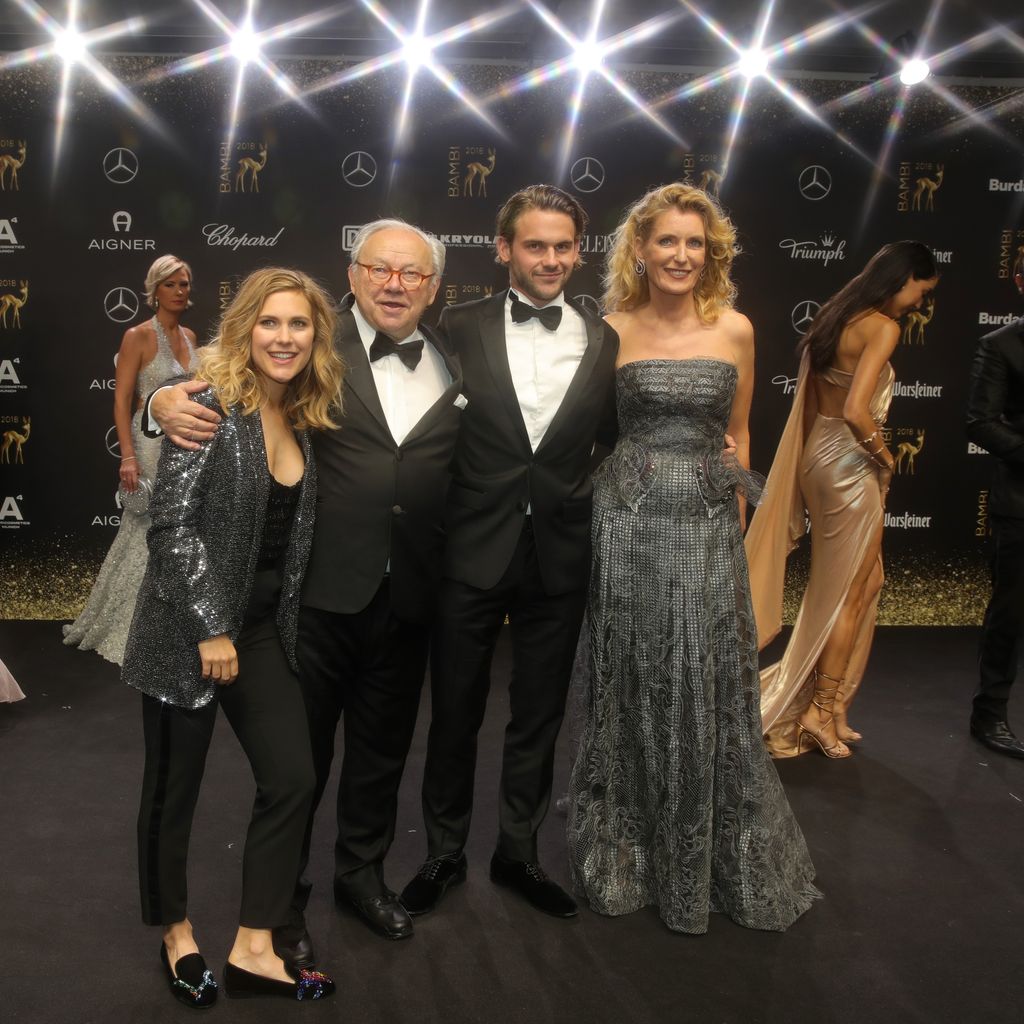Hubert Burda und Maria Furtwängler mit ihren Kindern Elisabeth und Jacob