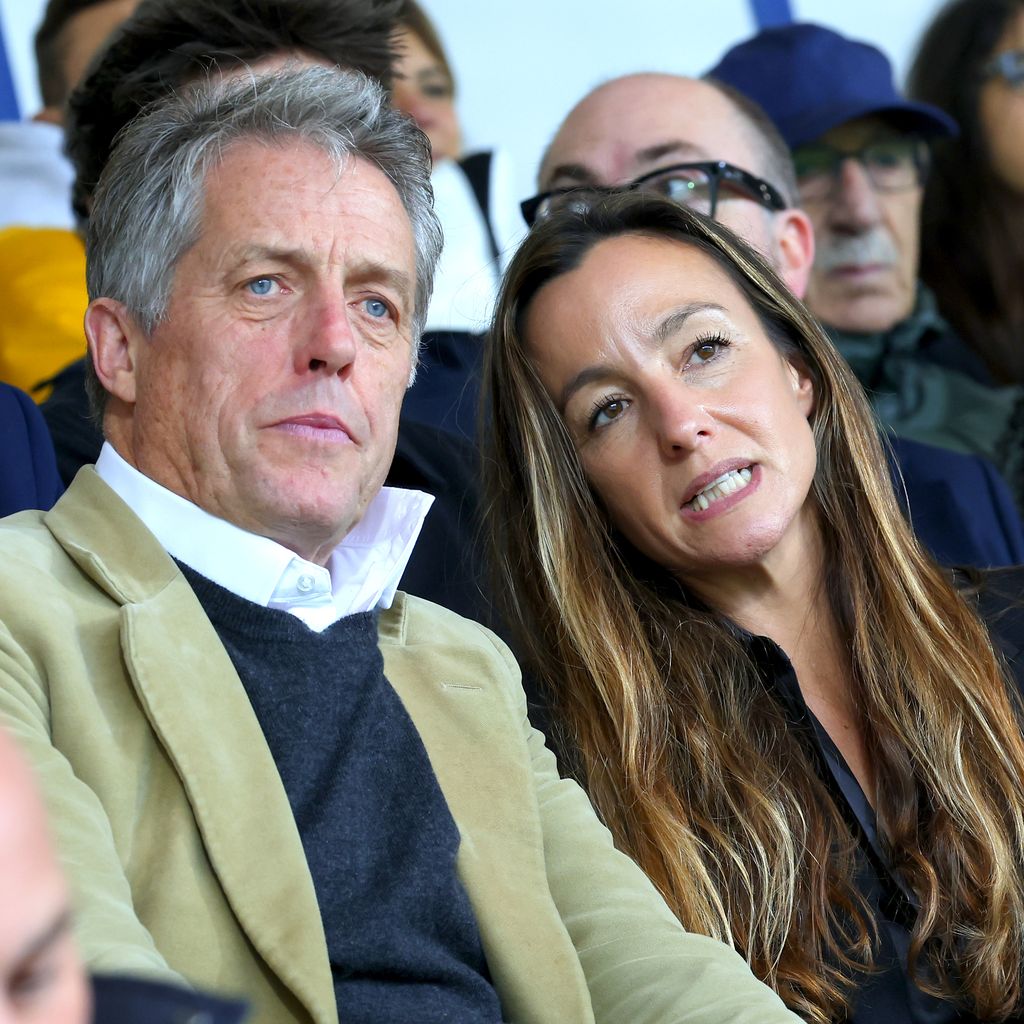 Hugh Grant und Anna Eberstein, Giuseppe Sinigaglia Stadion, 2024
