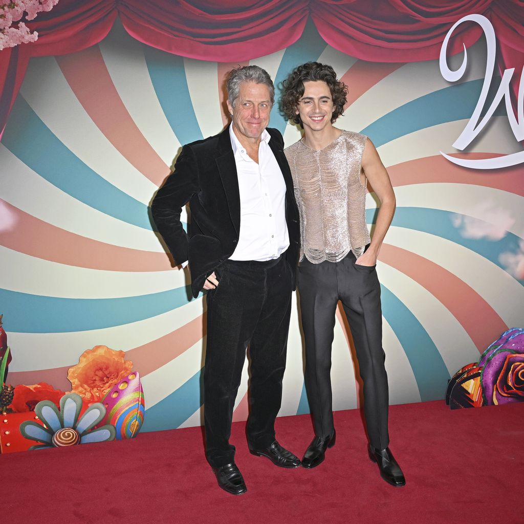 Hugh Grant und Timothée Chalamet im Dezember 2023