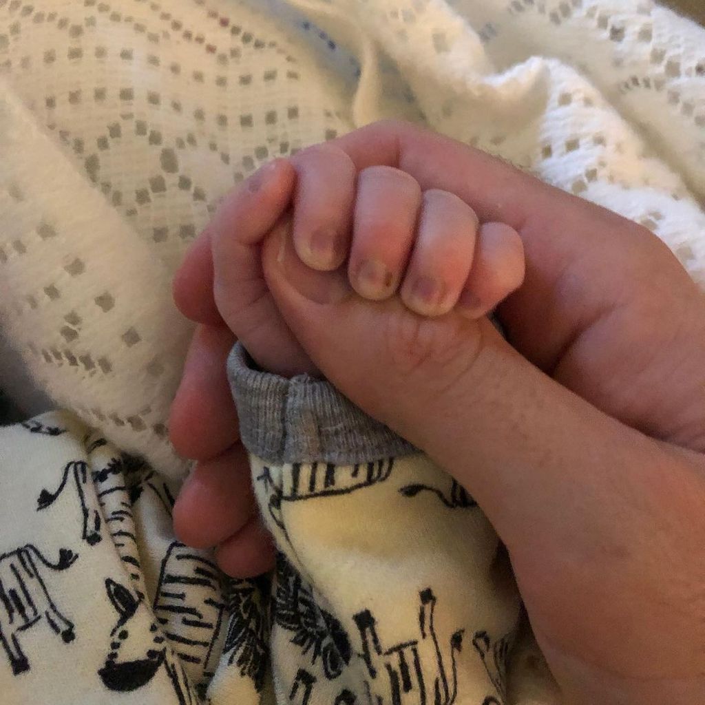 Ian Harding und sein Kind im September 2022