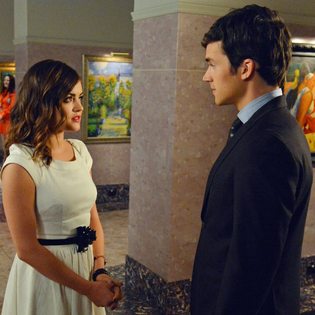 Lucy Hale und Ian Harding in "Pretty Litte Liars"