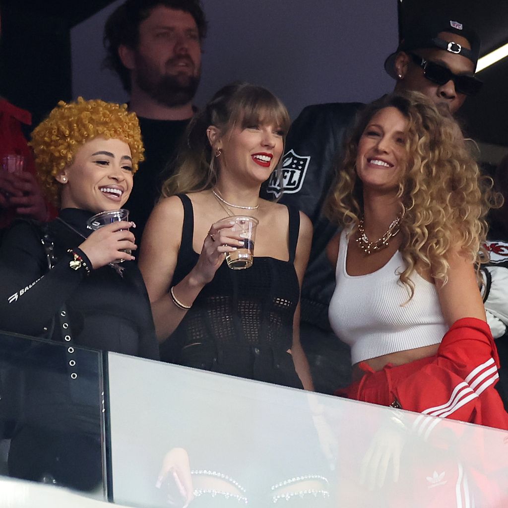 Ice Spice, Taylor Swift und Blake Lively beim Super Bowl 2024