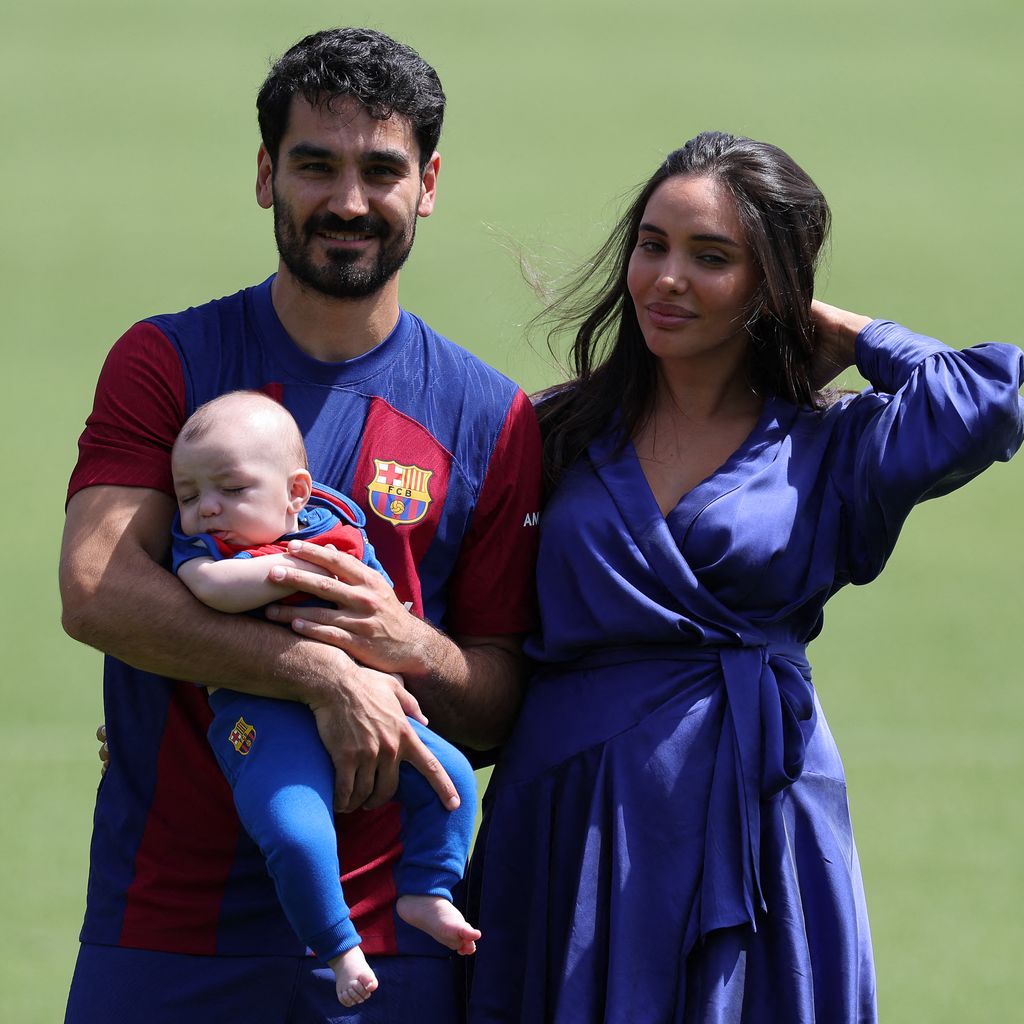İlkay Gündoğan und Sara Arfaoui mit ihrem Sohn Kais