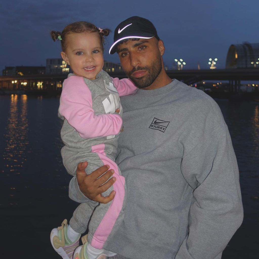 Nader Jindaoui und seine Tochter Imani