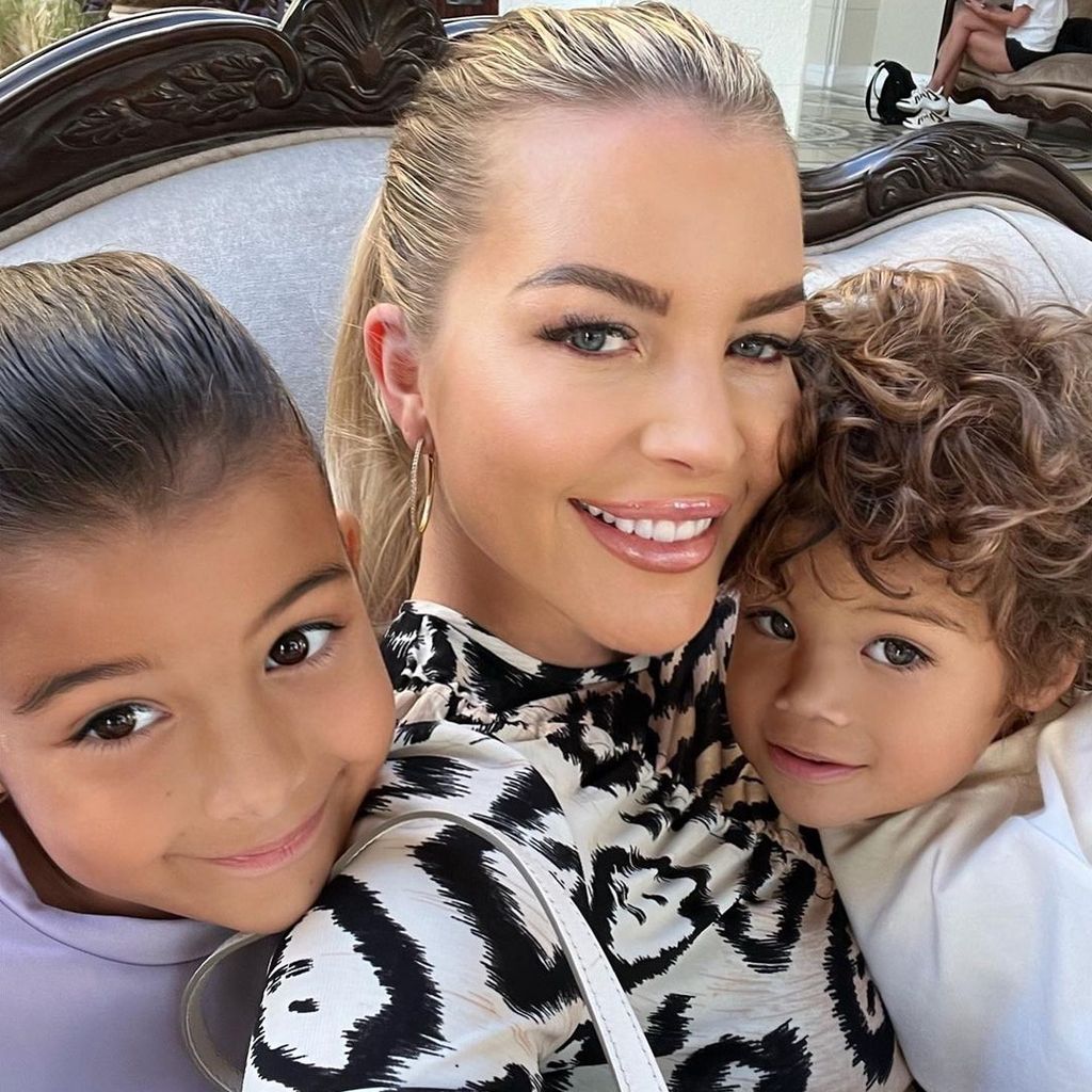 Ina Aogo mit ihren Kids im Januar 2023