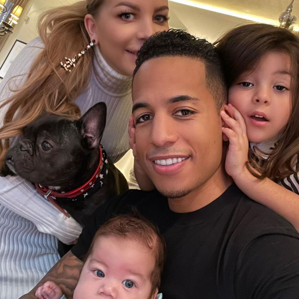 Ina und Dennis Aogo mit ihren Kindern Payten Rose und Princeten True