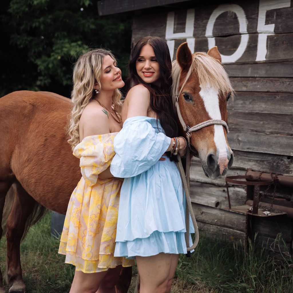 Ina und Vanessa von Coupleontour