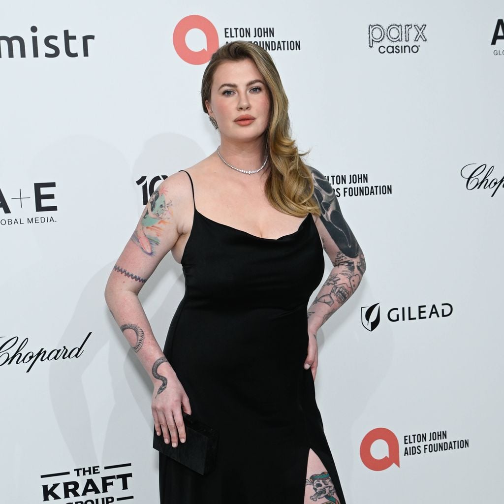 Ireland Baldwin bei der Elton John AIDS Foundation Academy Awards Viewing Party in West Hollywood