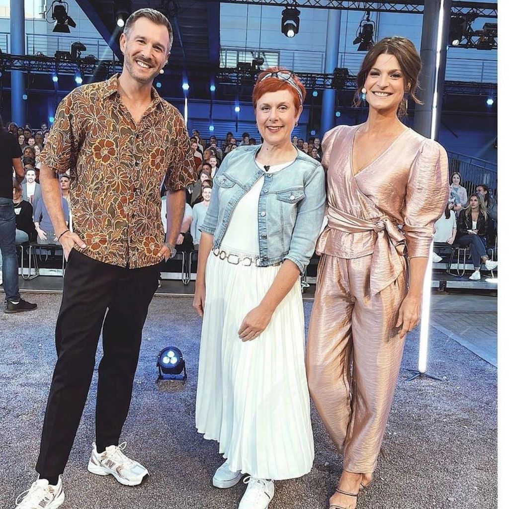 Iris Abel mit den "Promi Big Brother"-Moderatoren Jochen Schropp und Marlene Lufen