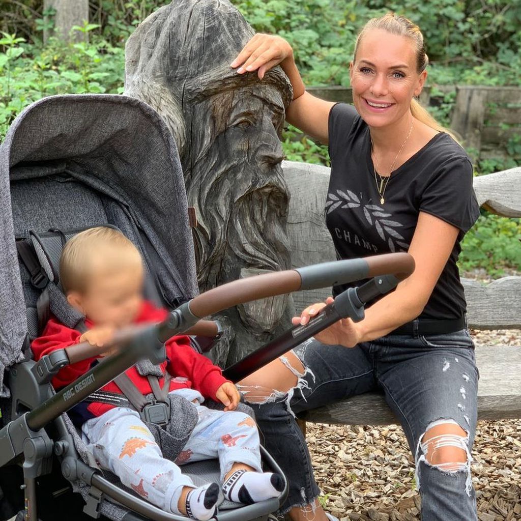 Iris Aschenbrenner mit ihrem Sohn Maximus