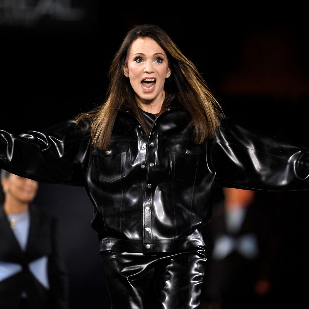 Iris Berben bei der Pariser Fashion Week 2022