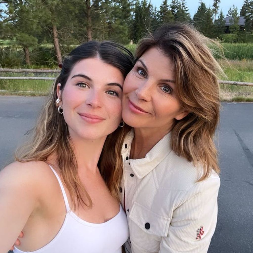 Isabella Rose Giannulli und Lori Loughlin