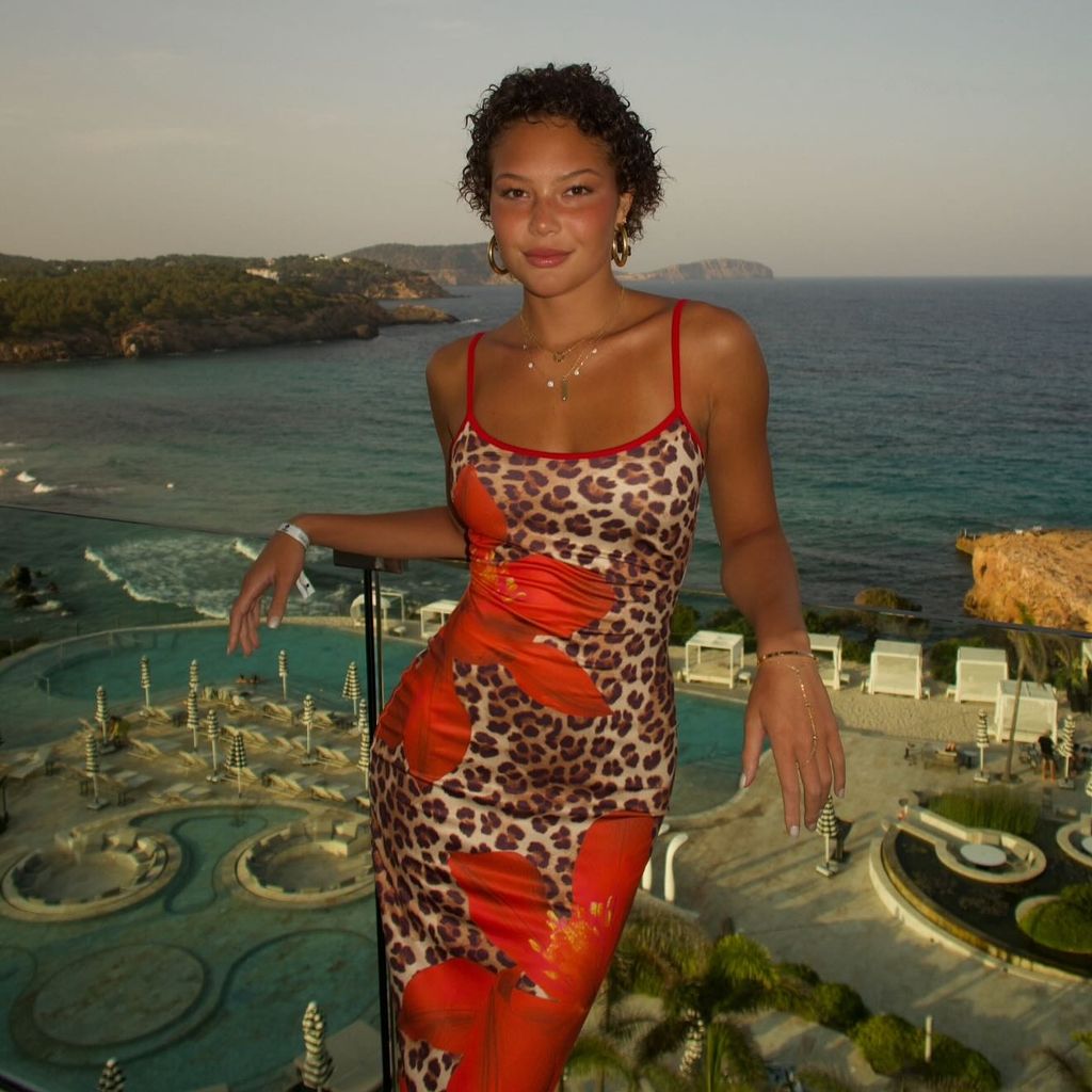 Isabella Strahan, Model