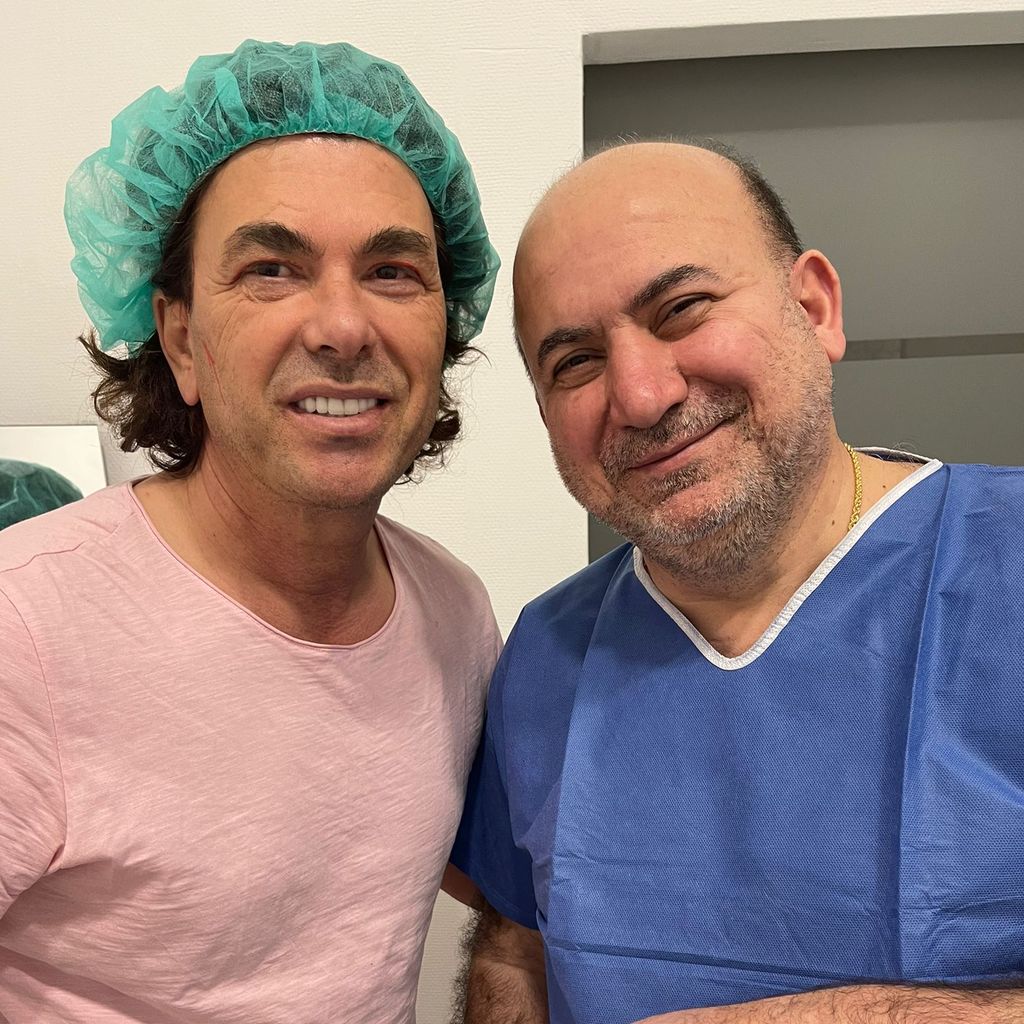 Ismet Atli und der Schönheitschirurg Dr. Karen im November 2022