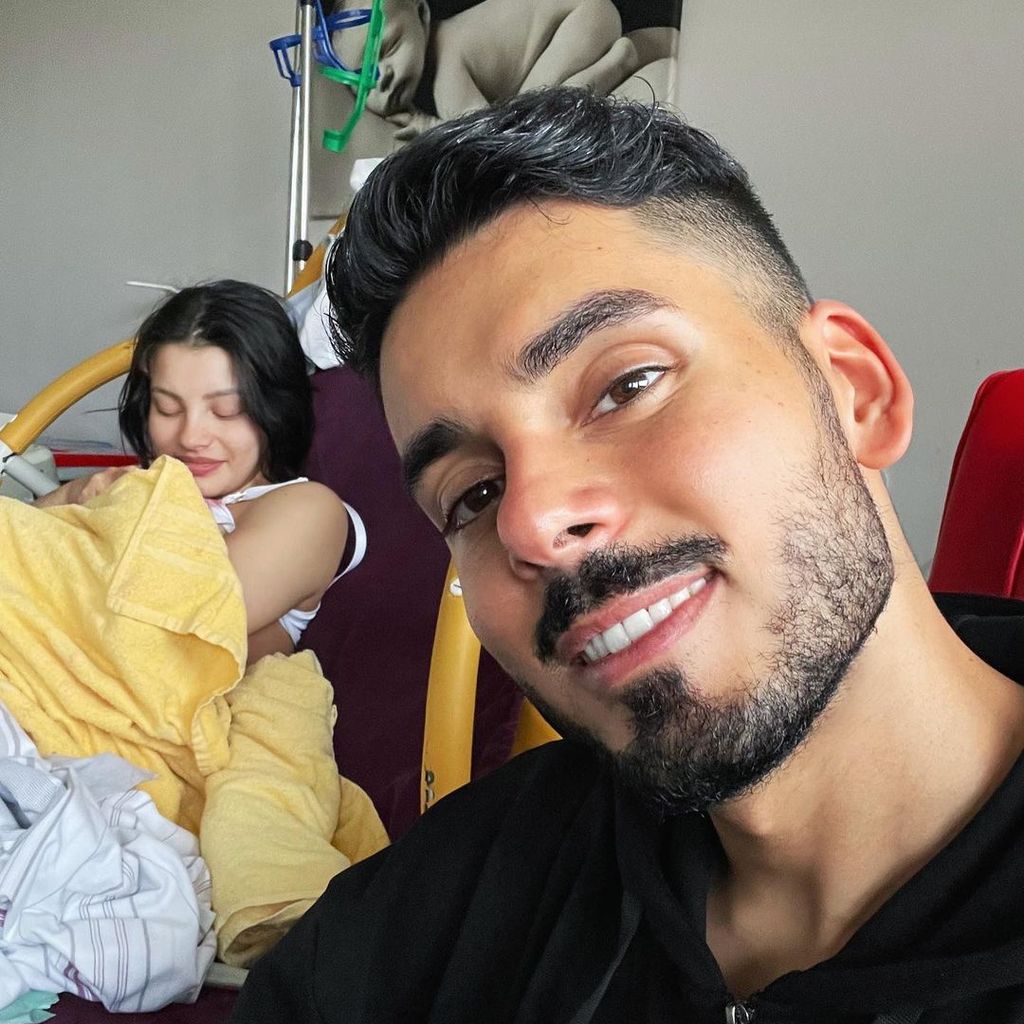 Ivana Santacruz und Abbas Mourad mit ihrem Baby