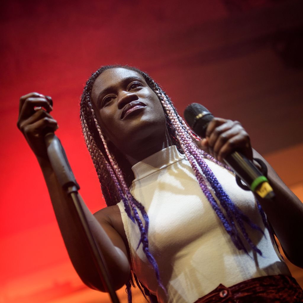 Ivy Quainoo bei einem Konzert 2017 in Frankfurt