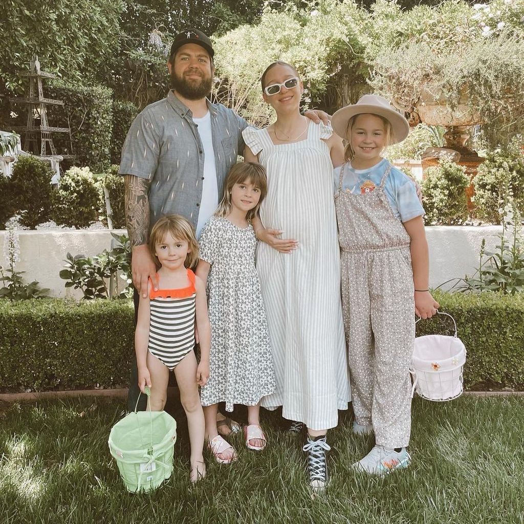 Jack Osbourne mit seinen Kindern und seiner Verlobten, Ostern 2022