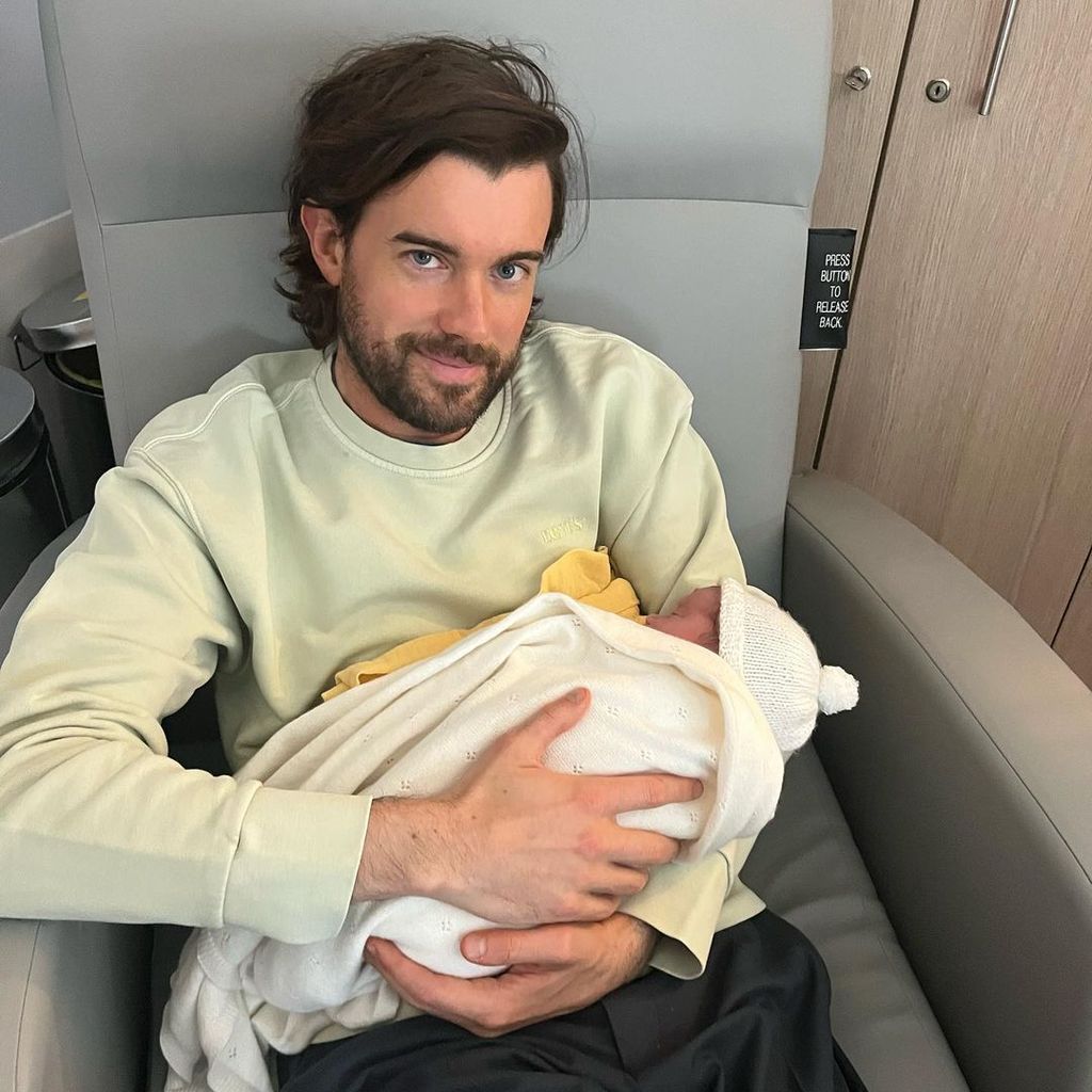 Jack Whitehall mit seinem Baby