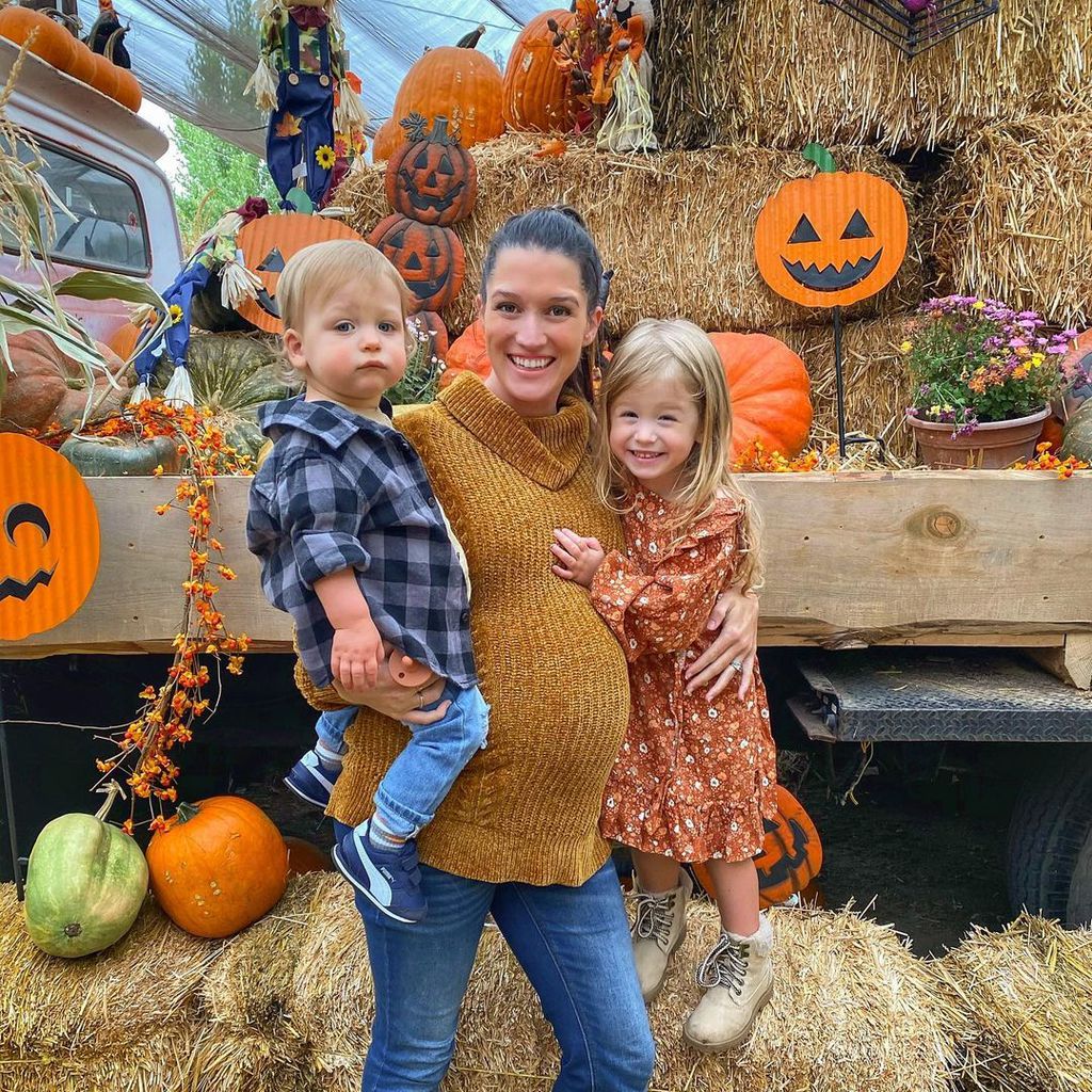 Jade Roper Tolbert mit ihren Kindern im Oktober 2020