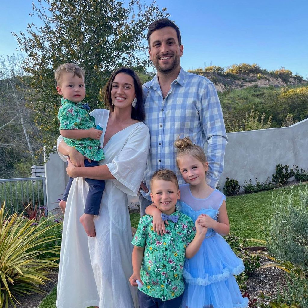 Jade Roper Tolbert und ihre Familie im April 2023