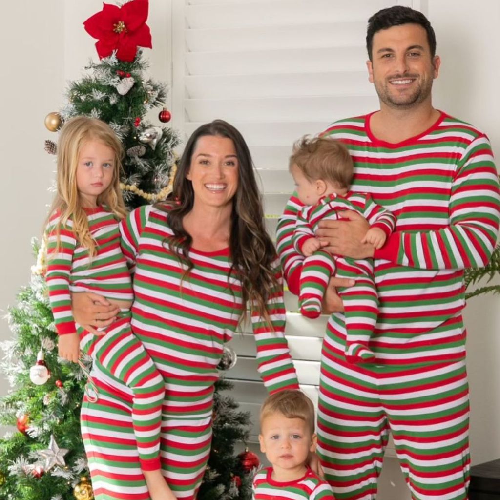 Jade Roper Tolbert und ihr Mann Tanner mit ihren Kindern Emmy, Brooks und Reed