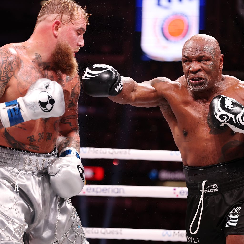 Jake Paul und Mike Tyson bei ihrem Boxkampf im November 2024
