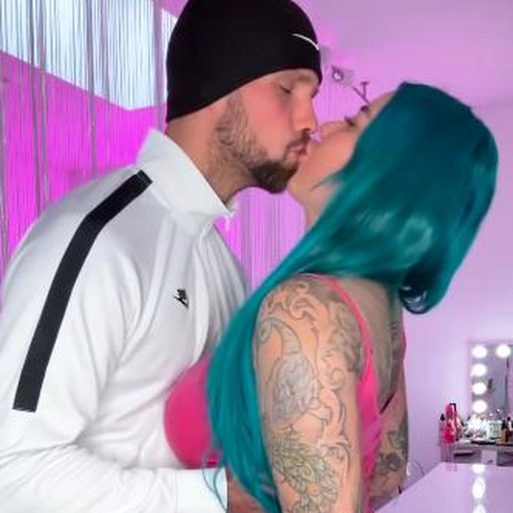 Jakub Jarecki und Kate Merlan