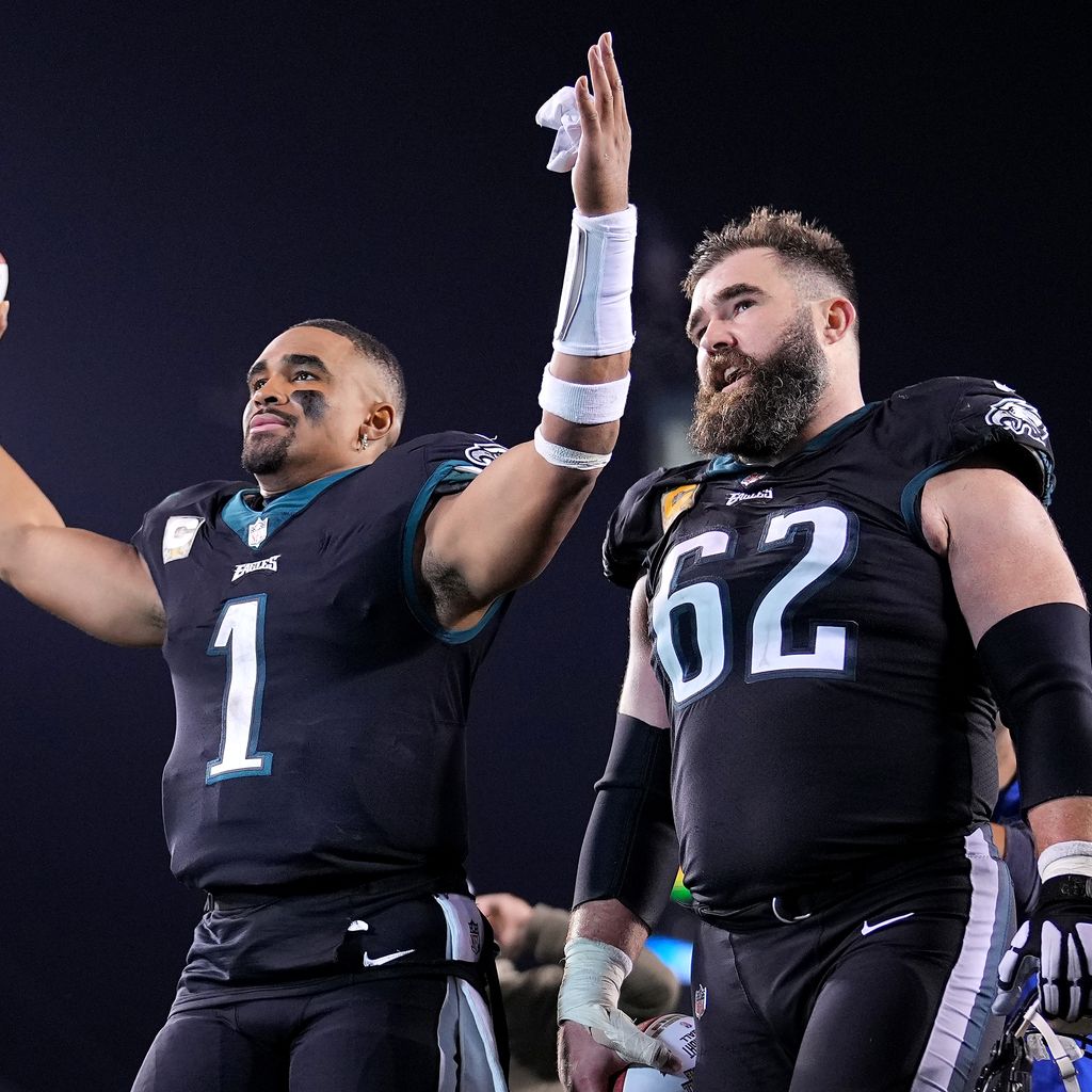 Jalen Hurts und Jason Kelce, November 2022