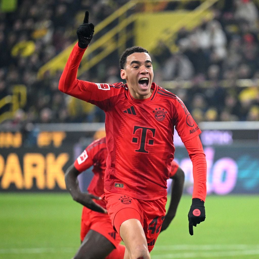 FC Bayern-Spieler Jamal Musiala beim Bundesligaspiel gegen Borussia Dortmund