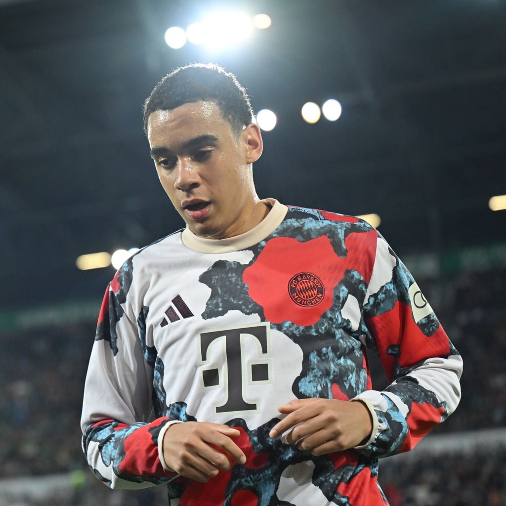 FC-Bayern-Spieler Jamal Musiala beim Spiel gegen den FC Augsburg
