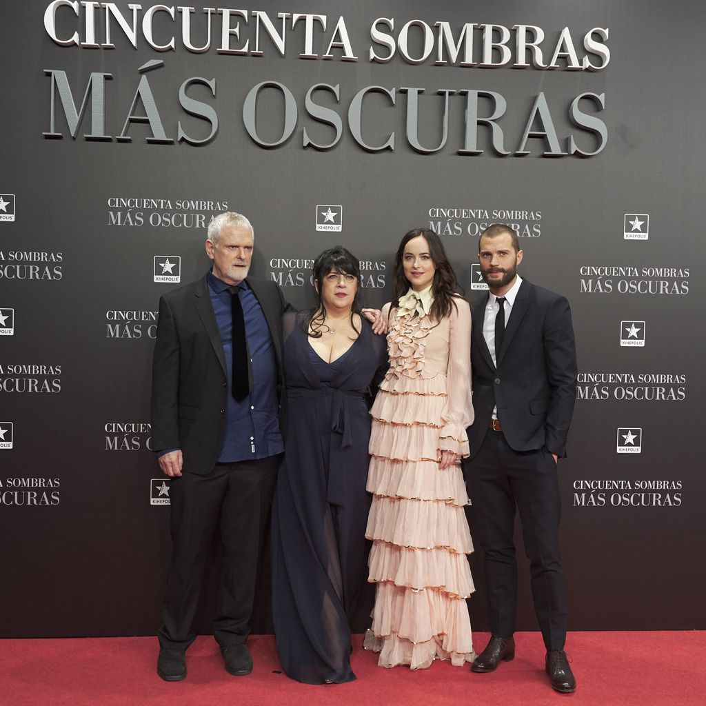 James Foley, E. L. James, Dakota Johnson und Jamie Dornan im Februar 2017