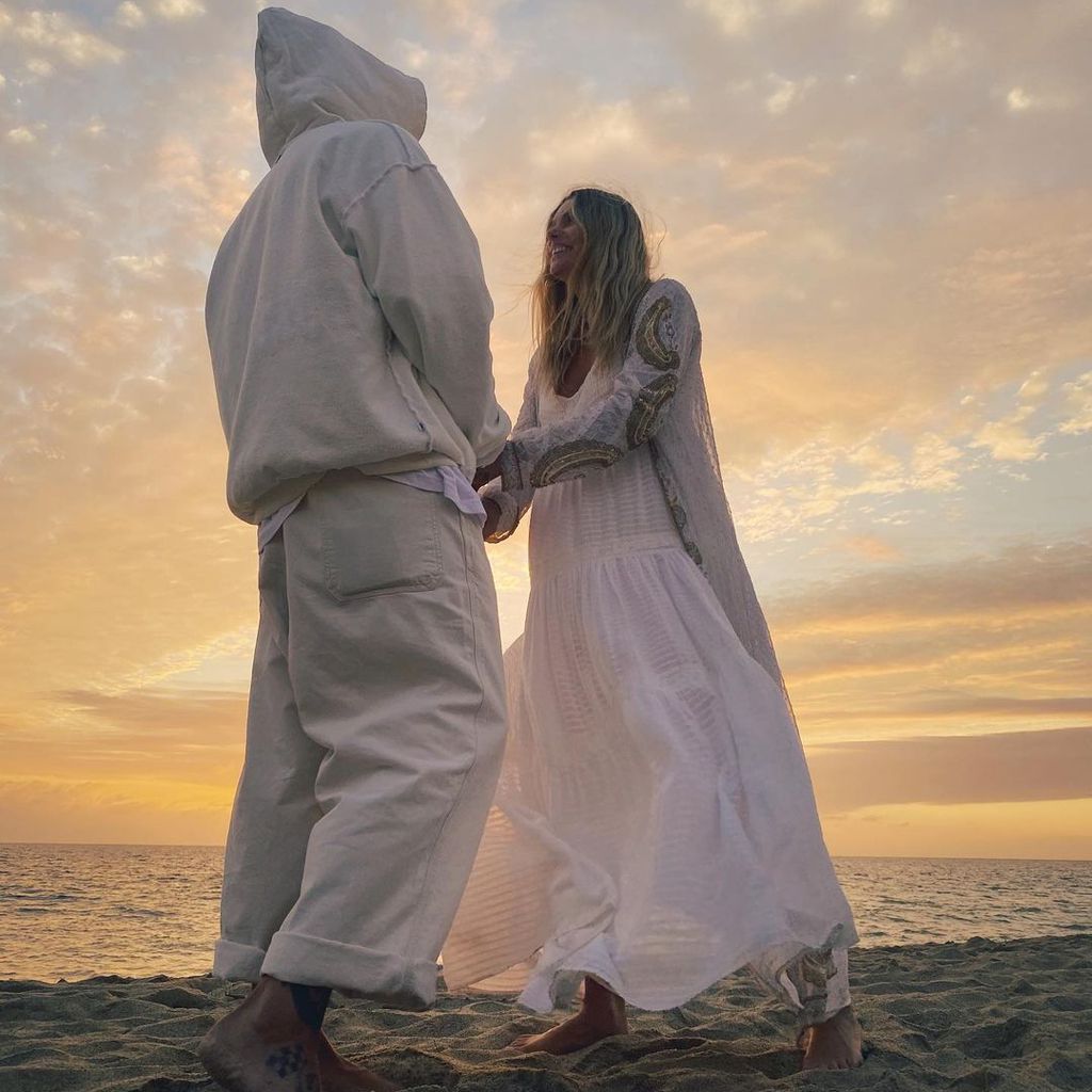 James Kirkham und Jessica Hart in Malibu im Oktober 2020
