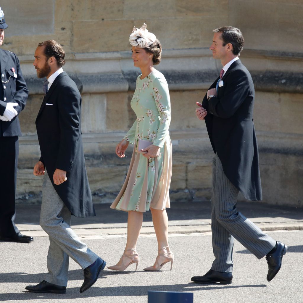 James und Pippa Middleton mit James Matthews an Prinz Harrys und Herzogin Meghans Hochzeit