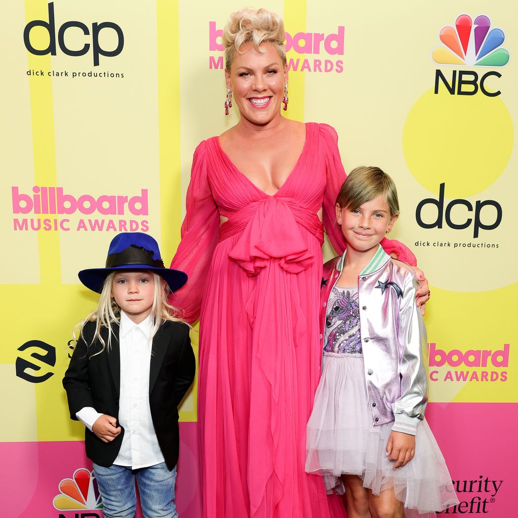 Jameson Moon Hart, Pink und Willow Sage Hart, 2021