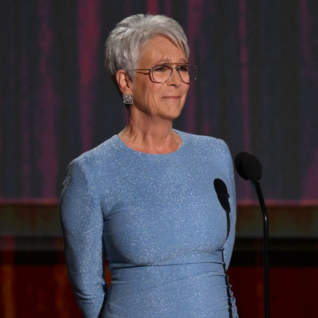 Jamie Lee Curtis bei der Hommage an James Burrows und Rob Reiner bei den 78. Primetime Emmy Awards in Los Angeles